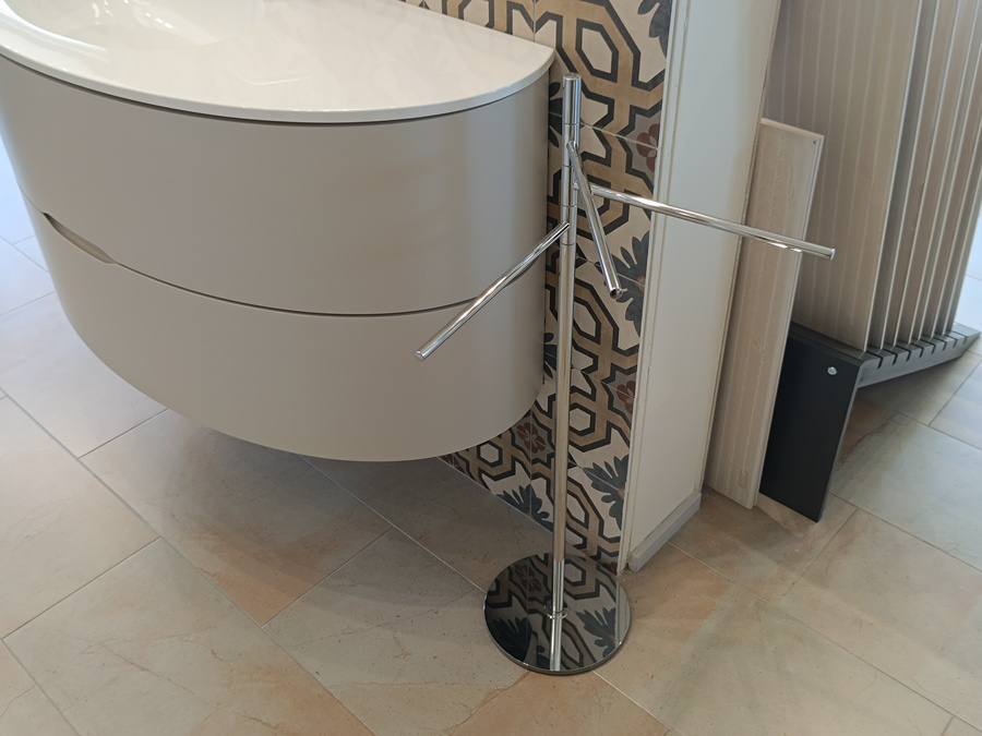 Alcuni accessori bagno disponibili nel nostro showroom
