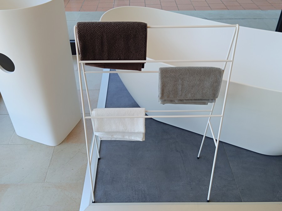 Alcuni accessori bagno disponibili nel nostro showroom